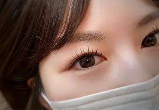 マツエク・マツパ 四条烏丸/frill 🩶akaneのマツエク・マツパデザイン