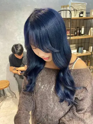 ロング カラー オフホワイトアンドなんば所属・福西 洋斗のヘアスタイル