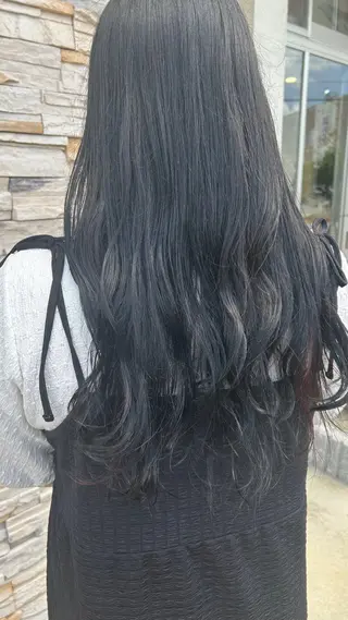 カラー TERUYA shionのヘアスタイル