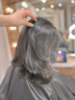 ミディアム カラー レイヤー/ブリーチ HIKARU ♡のヘアスタイル