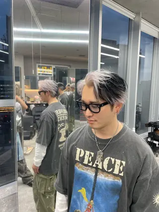 ショート カラー メンズ 神戸三宮ダメージレス ブリーチ特化 麟太郎のヘアスタイル