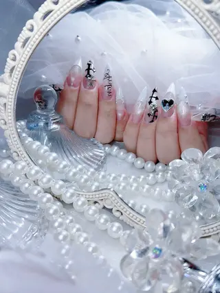 ネイル Yudia Minoriのネイルデザイン