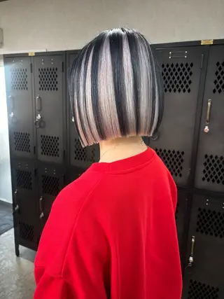 カラー 🪽ハイトーン🏹 ブリーチ🫧海志🍿のヘアスタイル