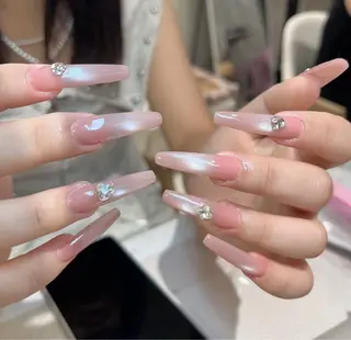 ネイル Hanni ハンのネイルデザイン