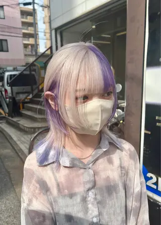 ショート カラー ブリーチ毛の縮毛矯正 ハイトーン/岡本智樹のヘアスタイル