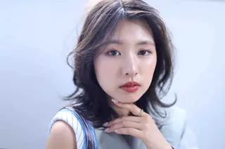 ミディアム Culumi クルミ 松井照雄/梅田茶屋町のヘアスタイル