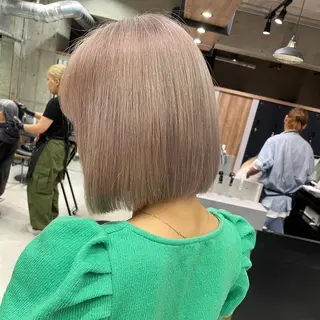 ショート 🫧ハイライトカラー 🫧 𝓜𝓘𝓤のヘアスタイル
