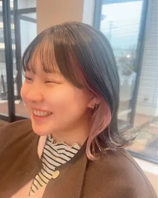 ミディアム カラー 渡部 優衣のヘアスタイル