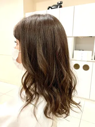 ミディアム 田中 美有のヘアスタイル