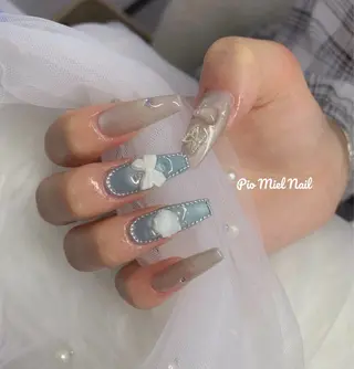 セミロング Pio Mielのネイルデザイン