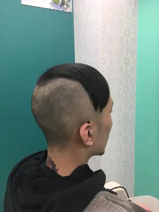 ショート メンズ 山本 雷のヘアスタイル