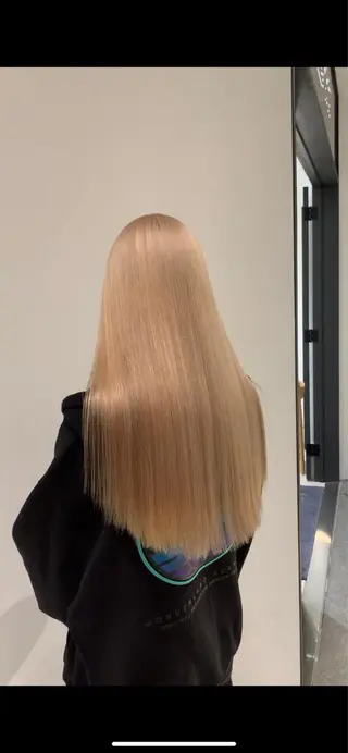 ロング カラー れい🫧 ハイトーン特化のヘアスタイル
