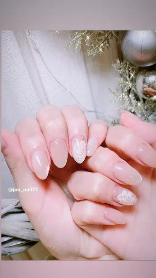 ネイル JINI NAIL所属・ジニ ネイルのネイルデザイン