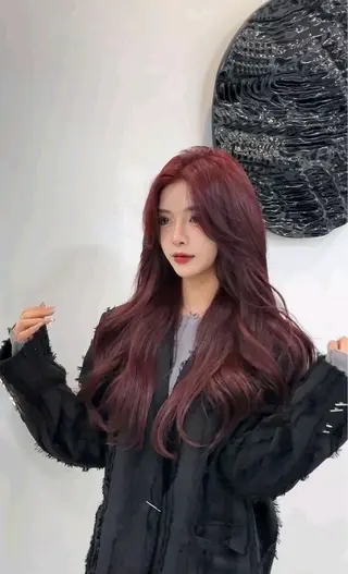 ロング 韓国✖️網紅🖤 パーマYURIYAのヘアスタイル