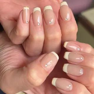 ネイル MANAMI🫧🫖 /ごてごて アートのネイルデザイン