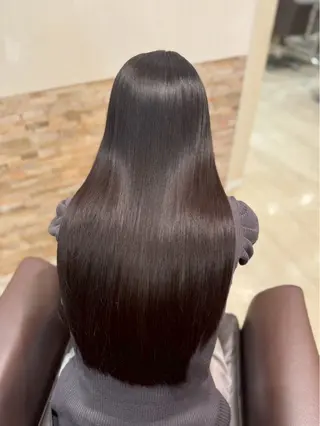 ロング 秋野 睦実のヘアスタイル