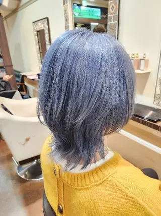 ミディアム ブリーチ、デザイン  カラー福士直矢のヘアスタイル