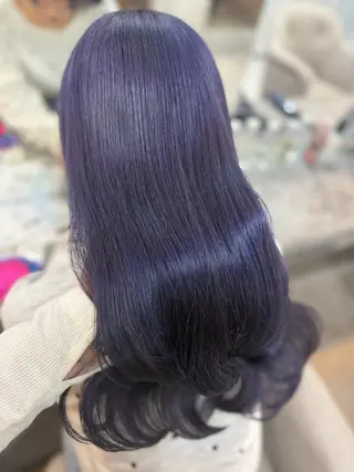 カラー 🦋ami/浦和 ブリーチ／韓国🦋のヘアスタイル