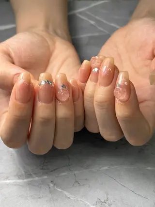 ネイル 【UNE.】 長さだしフィルインのネイルデザイン