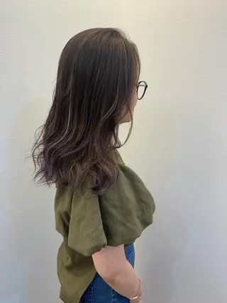 カラー ツノガイ エリのヘアスタイル