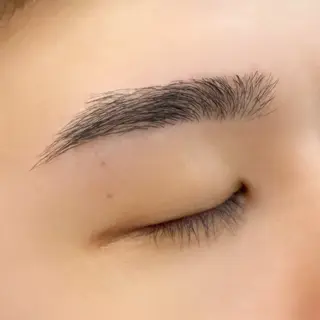 アイブロウ YOSHIDA 🐰桜木町店のマツエク・マツパデザイン