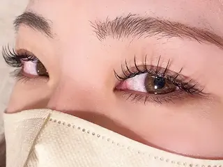 マツエク・マツパ リッカドンナ 荒木花菜の眉毛・アイブロウイメージ