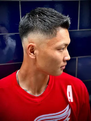 ショート 中越 仁一郎のヘアスタイル