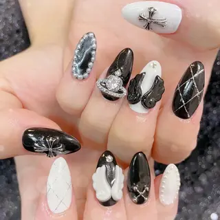 ネイル MoON...❤︎ MeGuのネイルデザイン