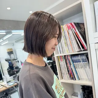 ミディアム 会田有紀 /切りっぱなしボブのヘアスタイル