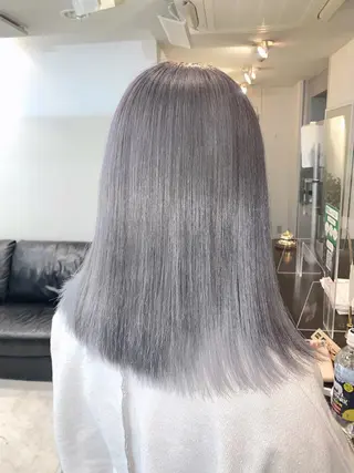 ミディアム カラー 色ムラ修正の神様 新宿ハイトーンかすみのヘアスタイル