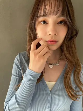 ロング 吉田 夢のヘアスタイル