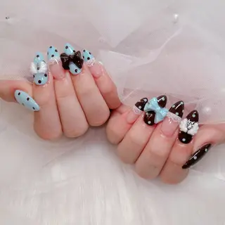 ネイル ラクロレ ハナ︎🌼のネイルデザイン