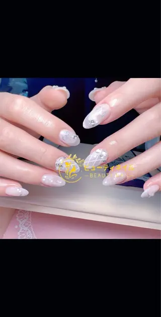 ネイル Moonstone Salonのネイルデザイン