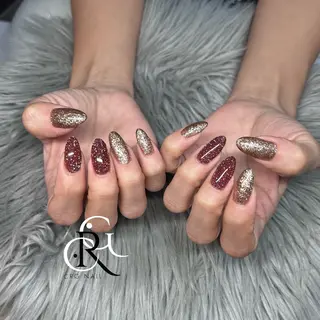 セミロング 美フォルムスカルプ✨ RENAのネイルデザイン