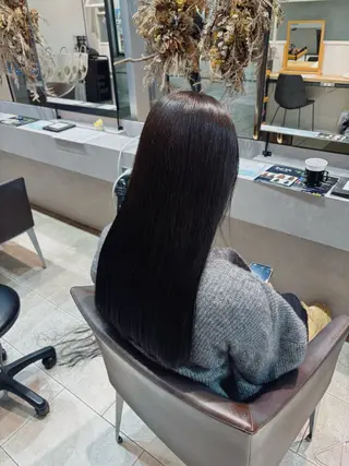 ロング カラー 雨積 清夏のヘアスタイル