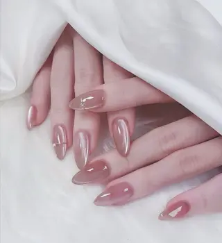 ネイル AKIKO ネイルサロンのネイルデザイン
