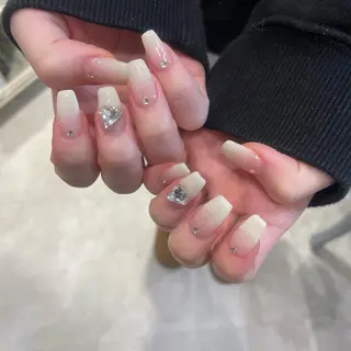 ネイル airi 🤍のネイルデザイン