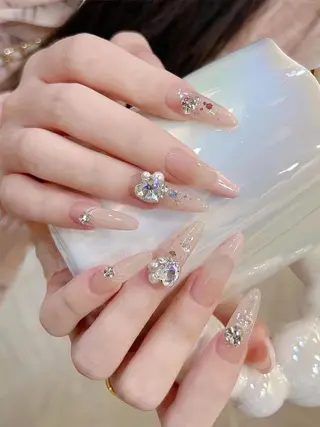 ネイル T.Lee Nail Lilyのネイルデザイン
