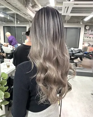 ロング カラー 糸川 伸樹のヘアスタイル