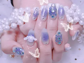 ネイル queensnail 🧸mikaのネイルデザイン