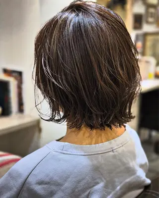 ミディアム ヘアアレンジ Lamp所属・ショート／透明感 カラー加治竜汰💡のヘアスタイル