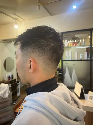 ショート メンズ cachecache白金高輪店所属・白金/髪質改善/ダブ ルカラー/ハイトーンのヘアスタイル