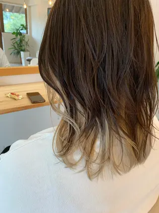ミディアム 山内 瑞穂のヘアスタイル