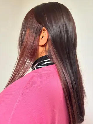 ロング 岡島 実里のヘアスタイル