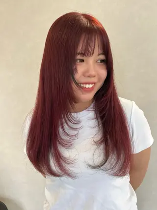 ロング カラー 長山 茉白のヘアスタイル
