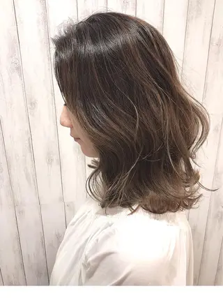 ミディアム カラー 美髪専門サロン kazuのヘアスタイル