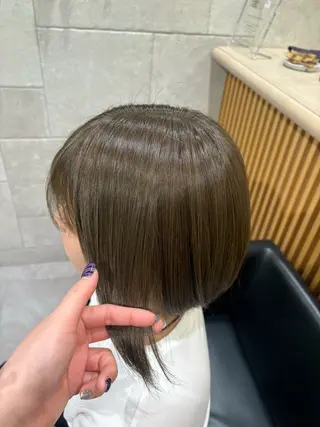 ショート 艶カラー 💙KARIN🪼のヘアスタイル