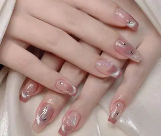 ネイル VIVIAN リサのネイルデザイン