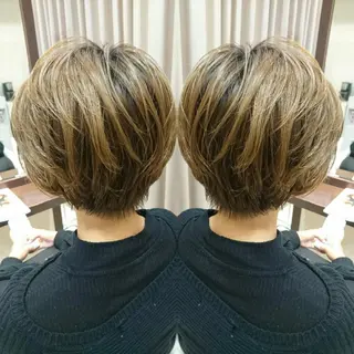 ショート カラー タッセルボブ× 美髪・髪質改善のヘアスタイル