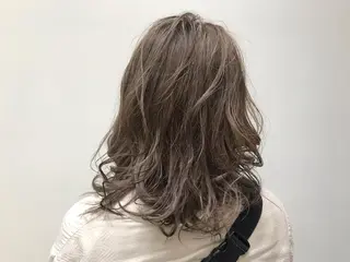 ミディアム カラー ヘアアレンジ 土屋 紗也果のヘアスタイル